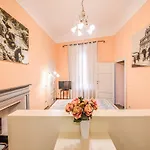 Micheli Anfiteatro Square 3*