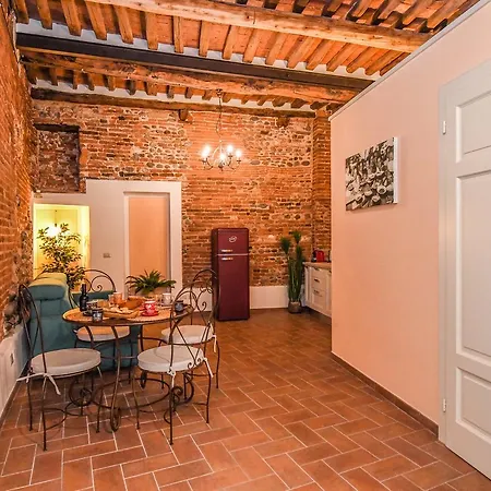 Micheli Anfiteatro Square 3*
